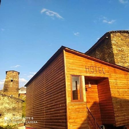 Guesthouse Luka Uschguli Exterior foto
